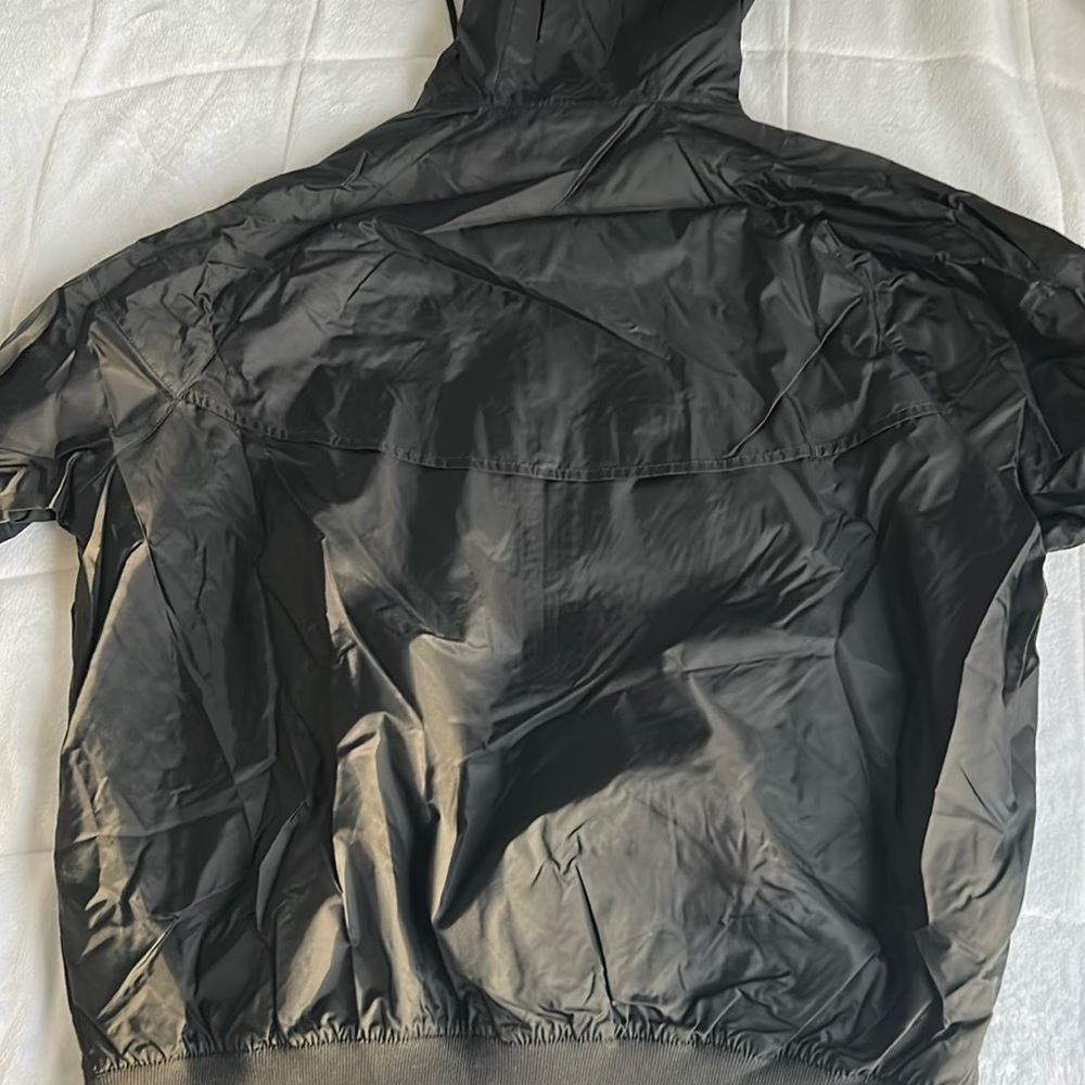 nike windbreaker